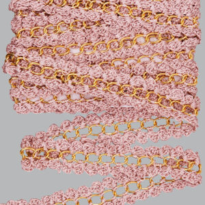 HCS-F002-C Horgolt csipke szalag lánccal [2,5 cm x  4,57m] mályva