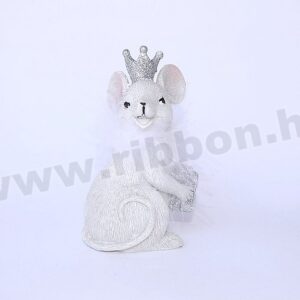 KAR-POLYR-CK516-J1158-tollas egér karácsonyi polyresin figura 8 x 7 x 13cm fehér/ezüst
